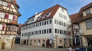 1793 – Wohnen mit Geschichte – Stilvolle Maisonettewohnung im denkmalgeschützten Fachwerkhaus!