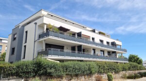 1819– Tolle 3 Zi.-EG-Wohnung mit Terrasse und kleinem Grünstreifen in top Lage von Malmsheim! 1819– Tolle 3 Zi.-EG-Wohnung mit Terrasse und kleinem Grünstreifen in top Lage von Malmsheim!