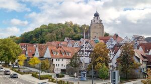 1840 – City Life direkt in Herrenberg! Gemütliche 3 Zi.-WHG im Stadtkern! S-Bahn! Kein Balkon! 1840 – City Life direkt in Herrenberg! Gemütliche 3 Zi.-WHG im Stadtkern! S-Bahn! Kein Balkon!