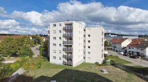1842 – S-Bahn, solide Basis, viel Gestaltungsspielraum! Attraktive 2-Zi.-Wohnung mit Garage in Ehingen!